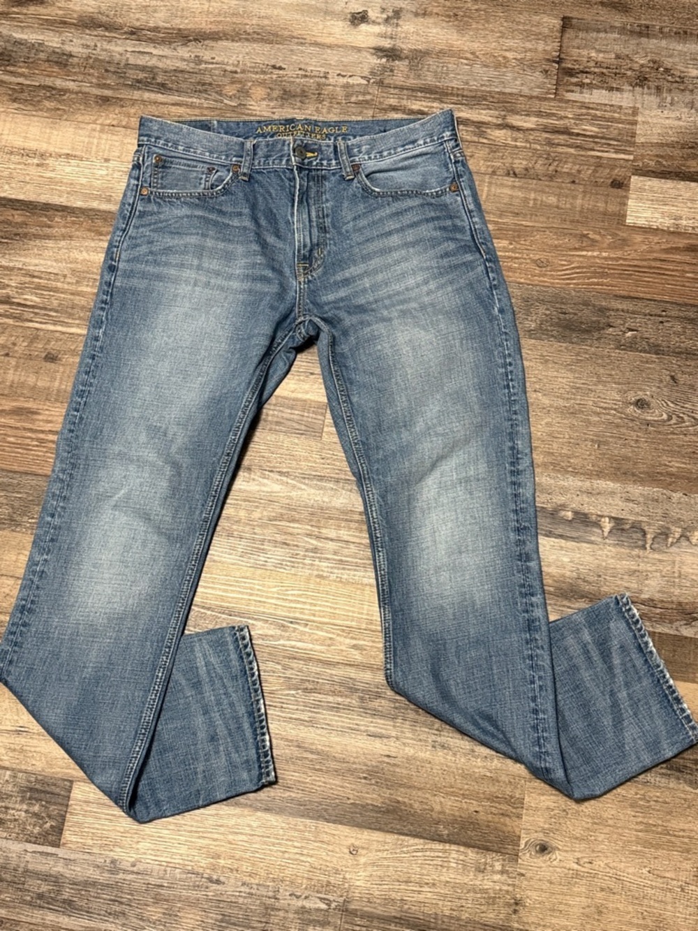American Eagle Outfitters Men’s Light Blue Wash Slim Straight Jeans 34x36